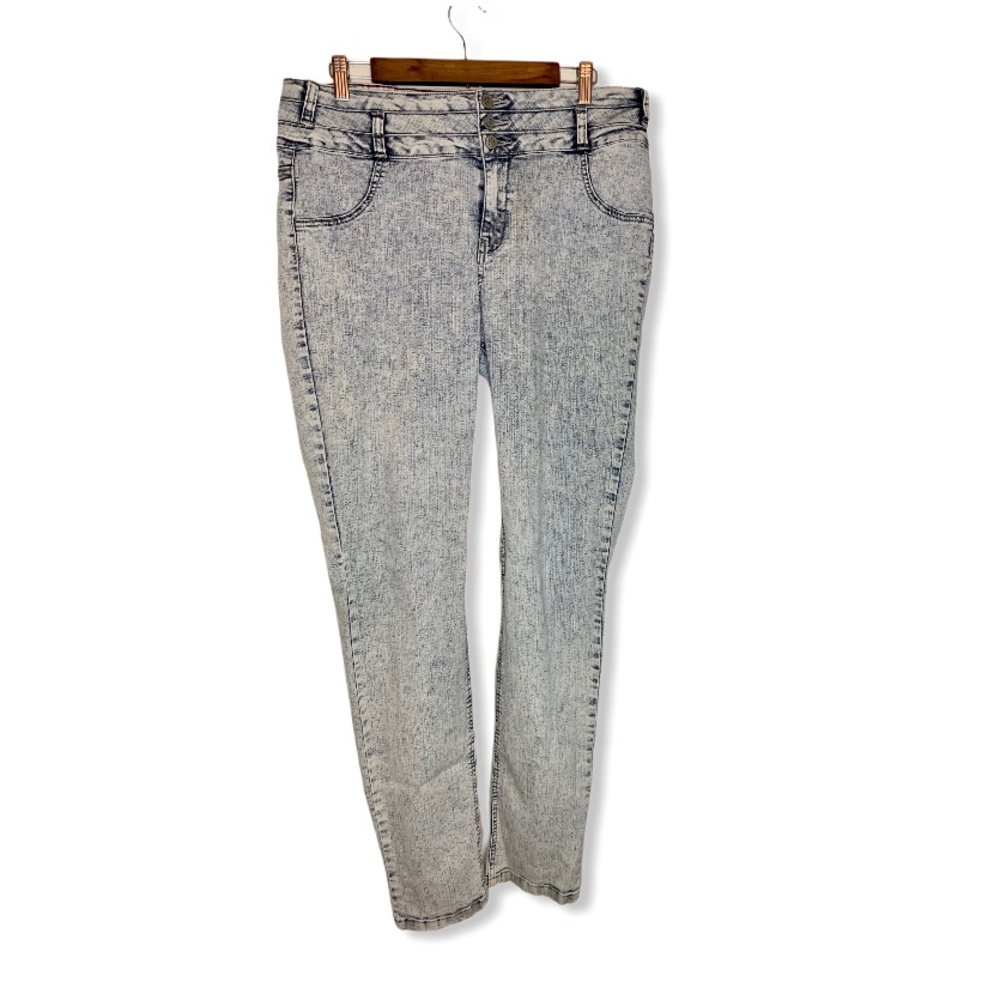 Faded Wash Jeans Distressed Wash Plus Size 16